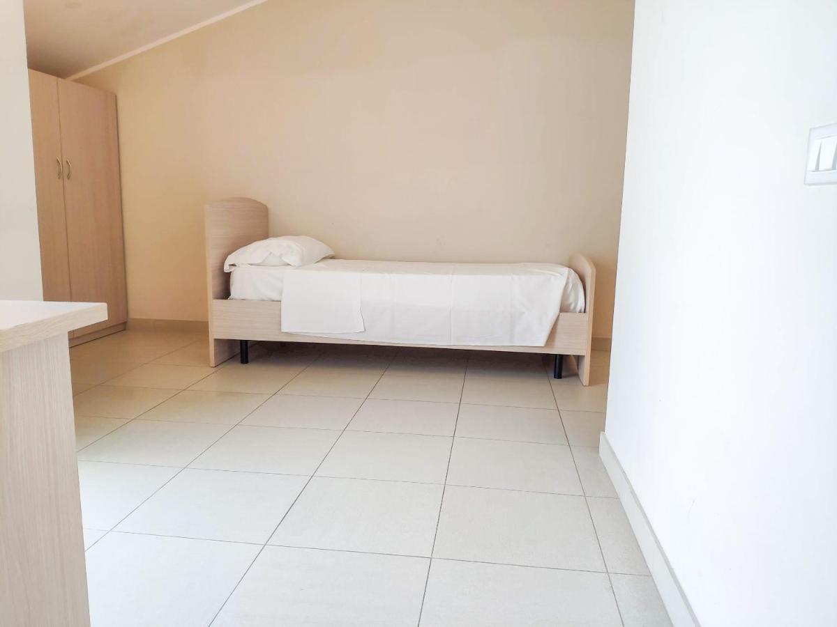 Homiday - Cerrano Park Resort Pineto Bagian luar foto
