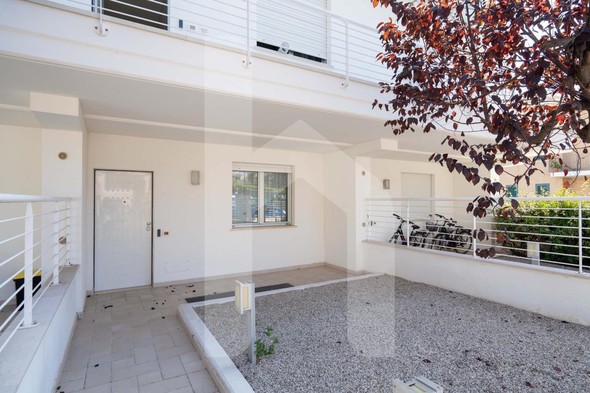 Homiday - Cerrano Park Resort Pineto Bagian luar foto